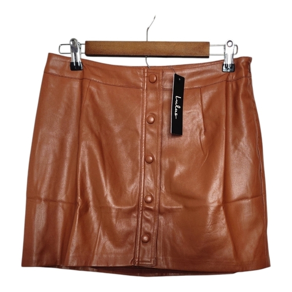 Lulus Brown Vegan Leather Mini Skirt in Size Medium. New with Tags - Picture 2 of 5